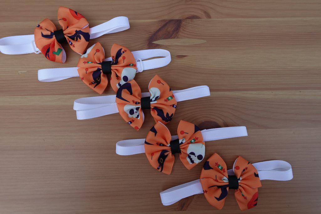 Boo-tiful Bowties – 5 Adjustable Halloween Accessories for Dogs